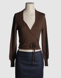 Light-weight jumper - Self-tie closure -