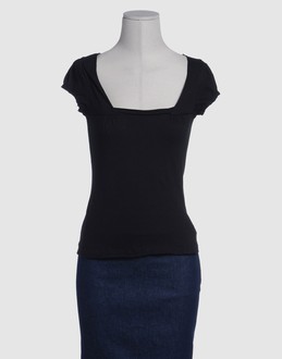 Confronta prezzi Dkny jeans maglieria maglie maniche corte su yoox.com