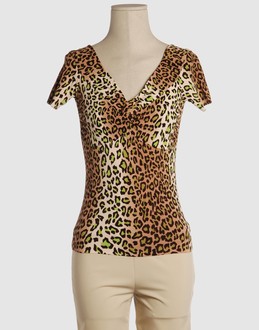 Confronta prezzi Blugirl blumarine maglieria maglie maniche corte su yoox.com