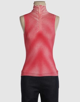 Confronta prezzi Guess maglieria maglie senza maniche su yoox.com
