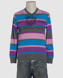 GOING FOR THE GUSTO - V-necks