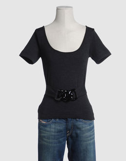 Confronta prezzi Versace maglieria maglie maniche corte su yoox.com