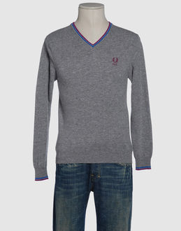 Confronta prezzi Fred perry comme des garcons shirt maglieria maglie collo a v su yoox.com