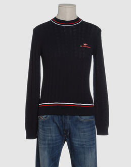 Confronta prezzi Prada luna rossa maglieria maglie collo a giro su yoox.com
