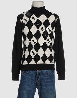 Confronta prezzi Moschino jeans maglieria maglie collo alto su yoox.com