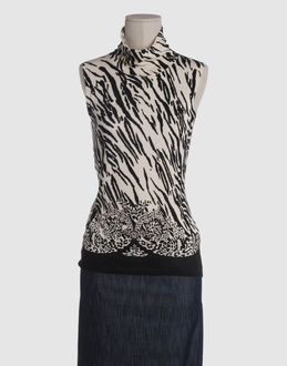 Confronta prezzi Versace jeans couture maglieria maglie senza maniche su yoox.com