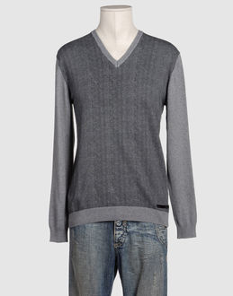 Take  MAILLE - Pulls � col en v