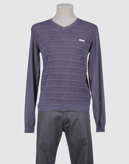 C'n'c' Costume National   Pulls � col  ...