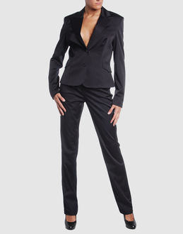 Confronta prezzi Cnc costume national completi tailleur su yoox.com
