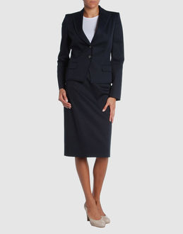 Confronta prezzi Prada completi tailleur su yoox.com