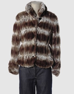 Pelzm�ntel - F�R - - EMPORIO ARMANI -