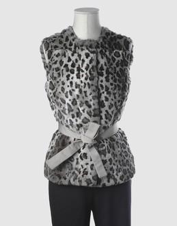Pelzm�ntel - F�R - - ALBERTA FERRETTI -