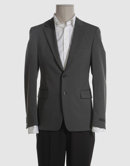 PRADA - �����Y - �A�E�^�[/�㒅 - �t�H�[�}���W���P�b�g on YOOX.COM 
