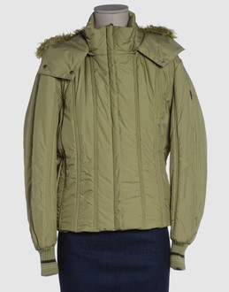 Techno fabric - Fur - Hooded neckline - Two pockets - Zip closure - Lined interior - Logo details -