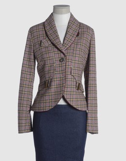 Jacquard - Two pockets - 2 buttons - Dual rear slits - Braided detailing -