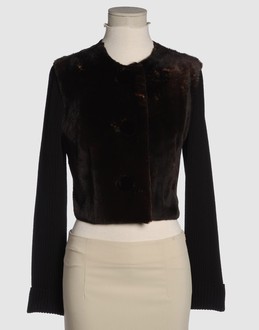 Fur - Ribbed jersey - Soft hand fabric - Button closing - Lined interior -