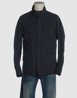 Confronta prezzi Woolrich capispalla giacconi su yoox.com