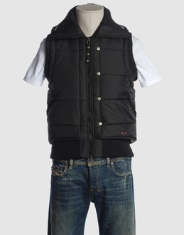 Confronta prezzi Diesel capispalla giubbotti su yoox.com