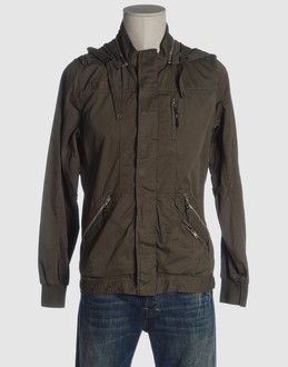 Cloth - Hooded neckline - Four pockets - Button, zip fly closure - Elasticised waist - Unlined - Appliqu? - Shoe-string laces - Logo details -