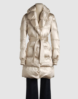 Confronta prezzi Versace jeans couture capispalla piumini su yoox.com