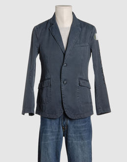 Nationality   Vestes