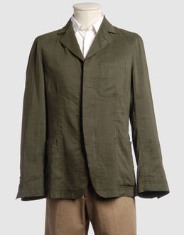 Giorgio Armani   Vestes
