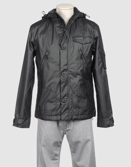 EASTPAK - JACKEN UND MÄNTEL - Mittellange Jacken - bei YOOX.COM