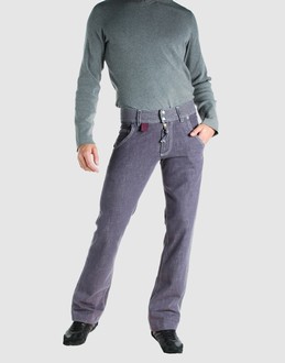 VIVIENNE WESTWOOD MAN - JEANS - Pantalons jeans sur YOOX.COM
