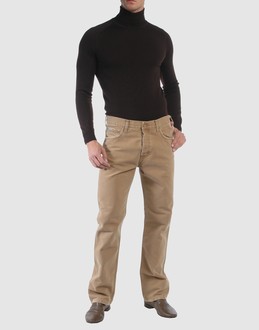 CARHARTT JEANS Pantaloni jeans su YOOX.COM