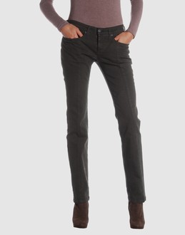 NEIL BARRETT JEANS Pantaloni jeans su YOOX.COM