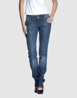 MOSCHINO JEANS JEANS Pantaloni jeans su YOOX.COM