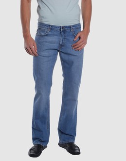 DKNY JEANS JEANS Pantaloni jeans su YOOX.COM
