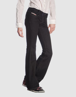 Web market place, le comparateur de prix du web: Diesel   Pantalons jeans