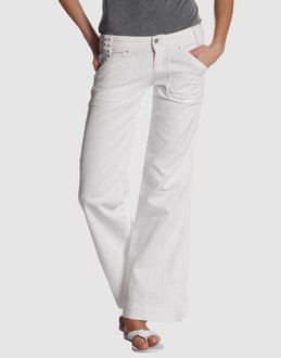 Confronta prezzi Diesel jeans pantaloni jeans su yoox.com