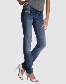 DIESEL JEANS Pantaloni jeans su YOOX.COM