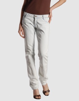 PATRIZIA PEPE JEANS Pantaloni jeans su YOOX.COM