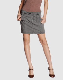 Confronta prezzi Surface to air jeans gonne jeans su yoox.com