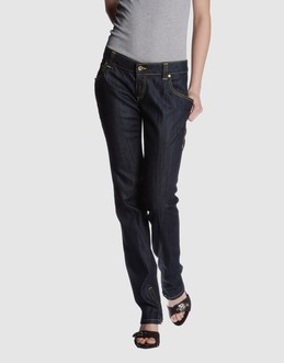 A PRIORITE JEANS Pantaloni jeans su YOOXCOM
