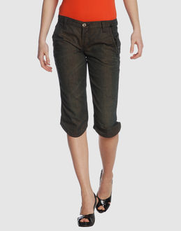 CNC COSTUME NATIONAL JEANS Pantaloni jeans su YOOX.COM