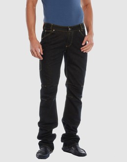 Denim cotton - Belt loops - Button closing - Five pockets - Straight leg cut - Studs - Stitched trimmed - Rear logo -