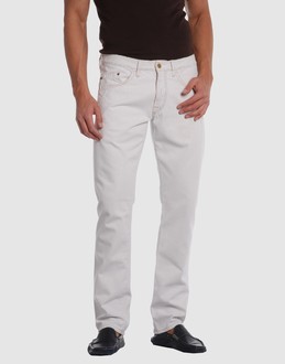 MARITHE F. GIRBAUD JEANS Pantaloni jeans su YOOX.COM