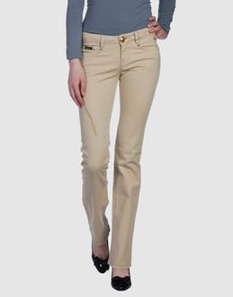 CALVIN KLEIN JEANS JEANS Pantaloni jeans su YOOX.COM