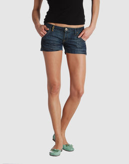 LTD FORNARINA JEANS Pantaloni jeans su YOOX.COM
