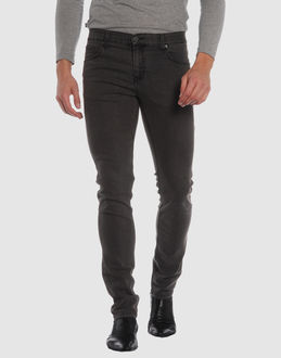 Confronta prezzi Cheap monday jeans pantaloni jeans su yoox.com