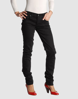 Confronta prezzi Cheap monday jeans pantaloni jeans su yoox.com