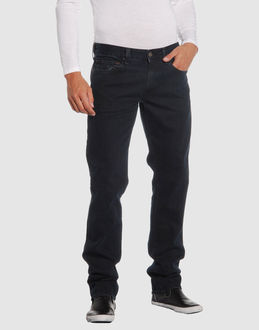 Confronta prezzi Htc jeans pantaloni jeans su yoox.com