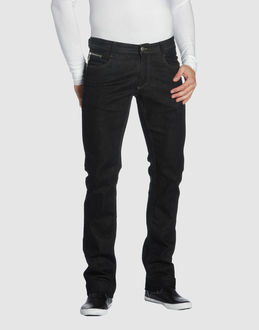 Confronta prezzi Cnc costume national jeans pantaloni jeans su yoox.com