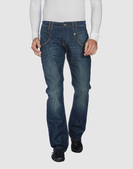 Confronta prezzi Moschino jeans jeans pantaloni jeans su yoox.com