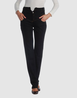 Confronta prezzi Cnc costume national jeans pantaloni jeans su yoox.com