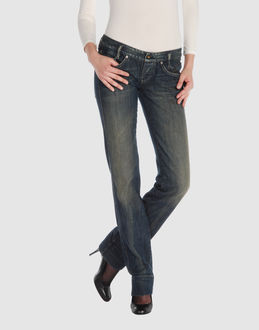 Confronta prezzi Diesel jeans pantaloni jeans su yoox.com